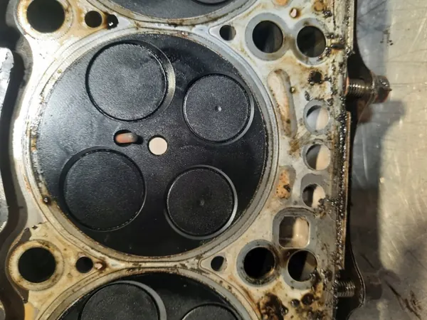 Cabeça Motor Audi Q7 OEM 059354DF image 8