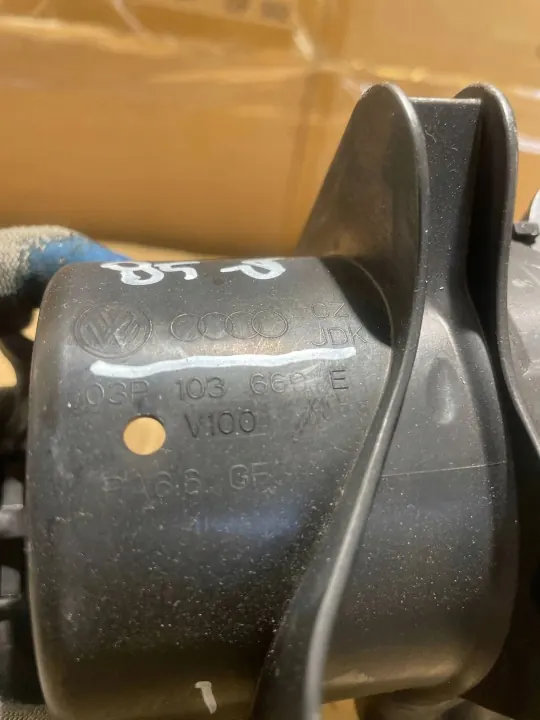 Skoda Fabia Mk2 Oljepumpstäck OEM 03P103660 image 3