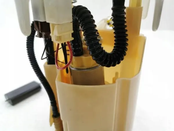 Brandstofpomp OEM 9647084180 voor Citroën C5 III 2.7L Diesel image 6