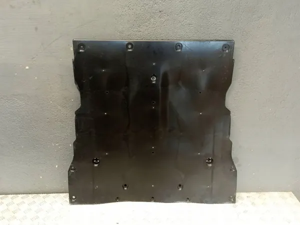 Plaque de protection moteur Tesla Y OEM 1622740-00 image 8