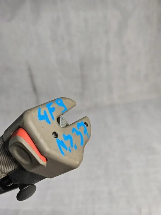 Audi A6 C6 kofferbakrolnet OEM 4F9861691A image 6