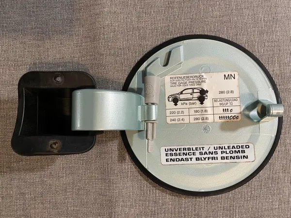 Trappe à carburant OEM 09164237 pour Opel Corsa C image 6