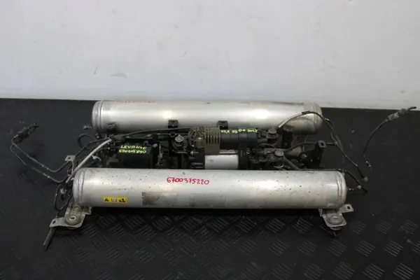 Tanque de ar OEM 6700375220 para Maserati Levante M161 image 2