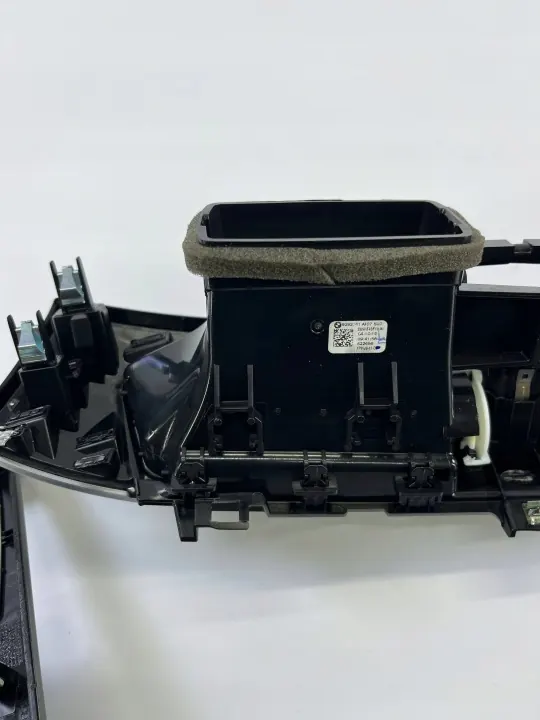 BMW X2 F39 Tunnelikoristesarja OEM Piano Musta image 10