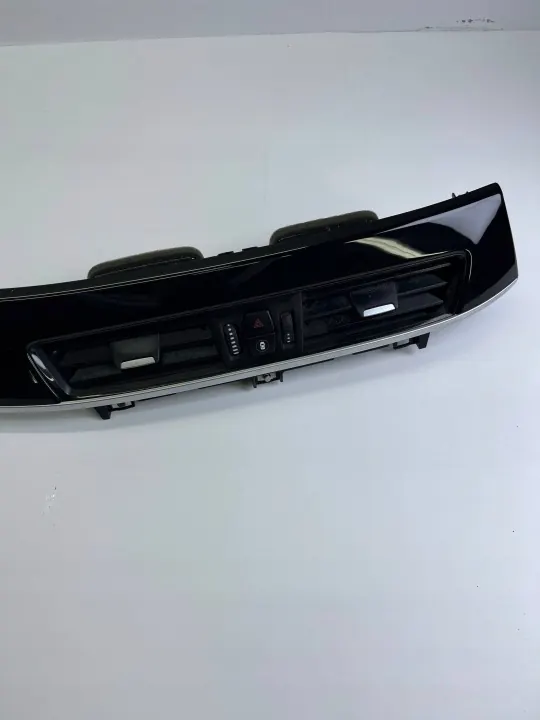 BMW X2 F39 Tunnelikoristesarja OEM Piano Musta image 4
