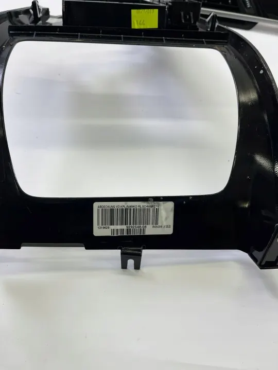 BMW X2 F39 Tunnelikoristesarja OEM Piano Musta image 7