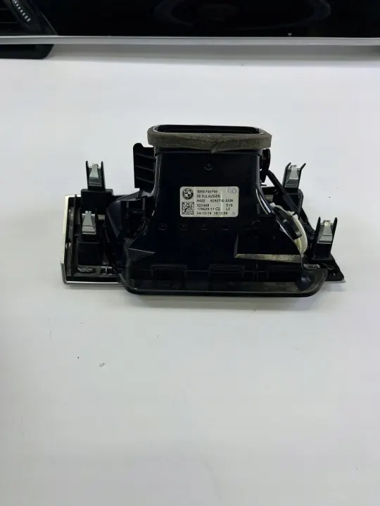 BMW X2 F39 Tunnelikoristesarja OEM Piano Musta image 9