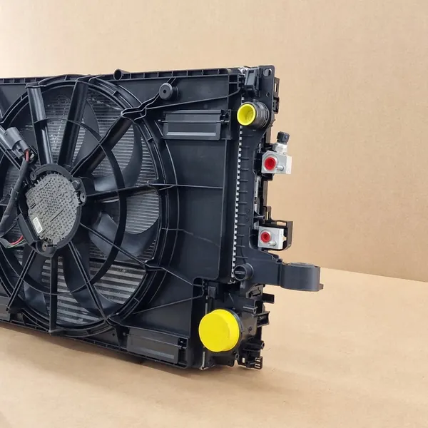 Ventilador de Radiador Completo Volvo XC40 Manual image 2