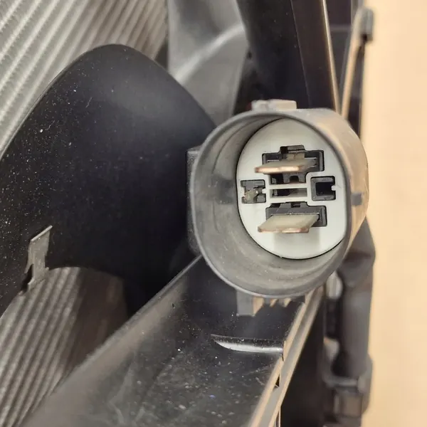 Ventilador de Radiador Completo Volvo XC40 Manual image 9