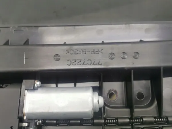 Techo solar Mazda 3 2013-2017 OEM 7707220 image 9