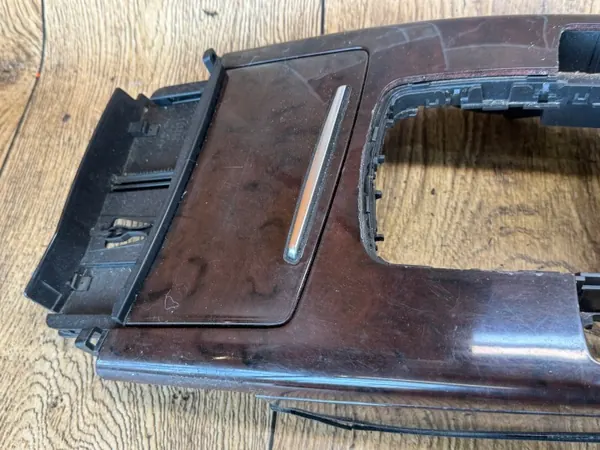 Garniture Bois Audi A6 C6 OEM - Tunnel Central image 8