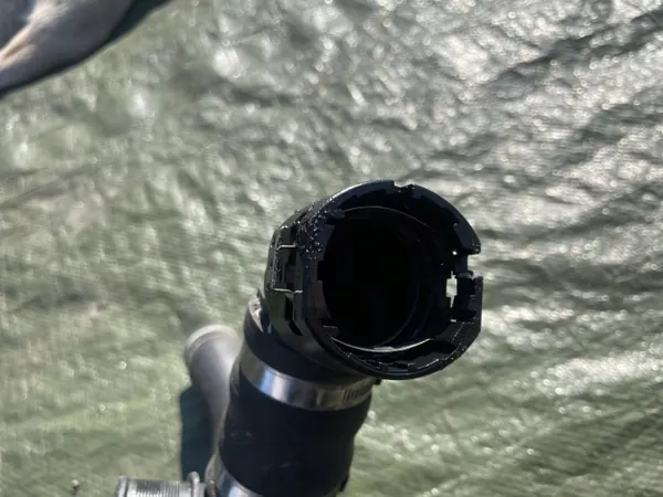 Radiatorwaterleiding OEM tobi311 voor Alfa Romeo 159 JTS image 4