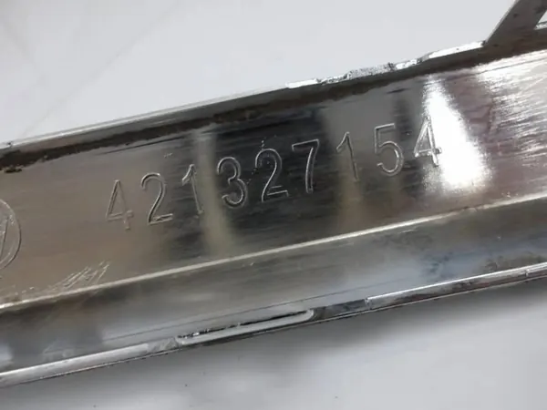 Volkswagen Touareg III Takaluukun Kromilista image 8