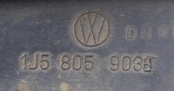 Paraurti Anteriore VW BORA Nero image 6