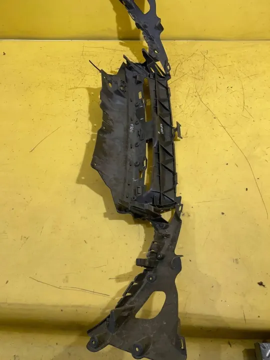 Renfort de pare-chocs avant Ford Focus OEM YBV16115 image 3