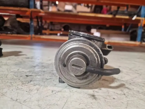 Válvula EGR OEM A6110900754 para Mercedes-Benz C W203 image 2