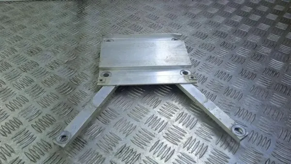 Porsche 911 Växellådsfäste OEM 99150433300 Begagnad image 3