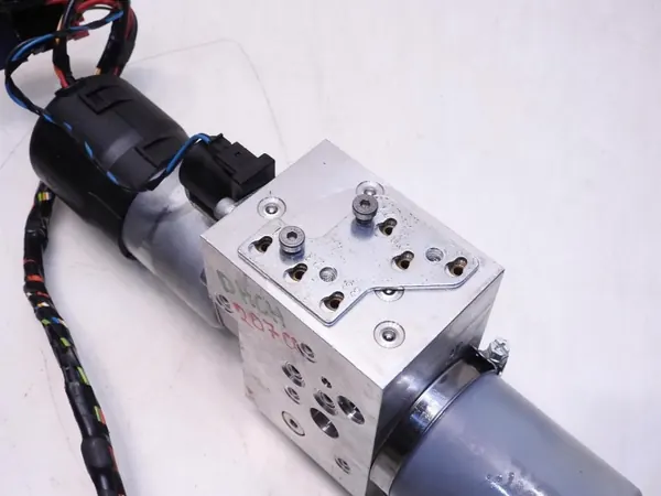Dachpumpengehäuse OEM 982603H0651 für Peugeot 207 CC image 9