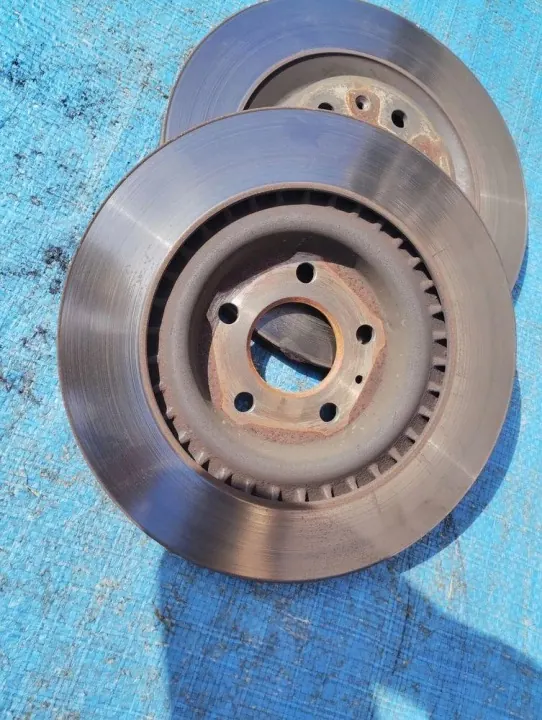 Audi Q5 80A Jarrulevyt & Palat Taka OEM 310126170972 image 4