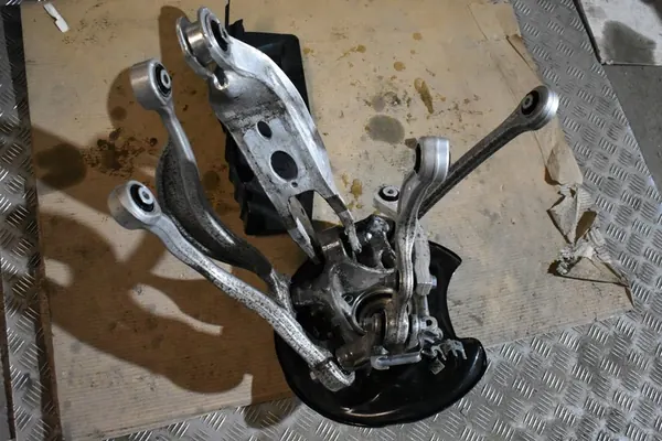 Sospensione Posteriore Destra Audi Q7 Q8 SQ8 RSQ8 image 3