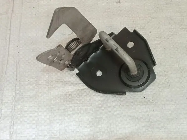 Vasen konepeltilukko OEM 7183763 BMW F10 F01 image 2