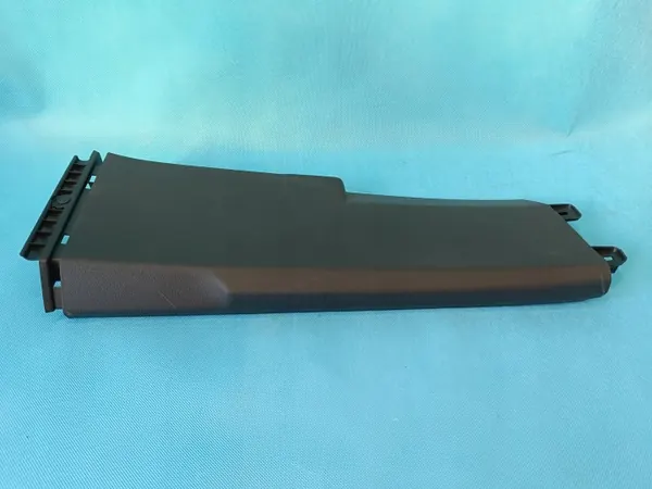 OEM 5NA867292B Pilaripäällyste Oikea Ala VW Tiguan image 4