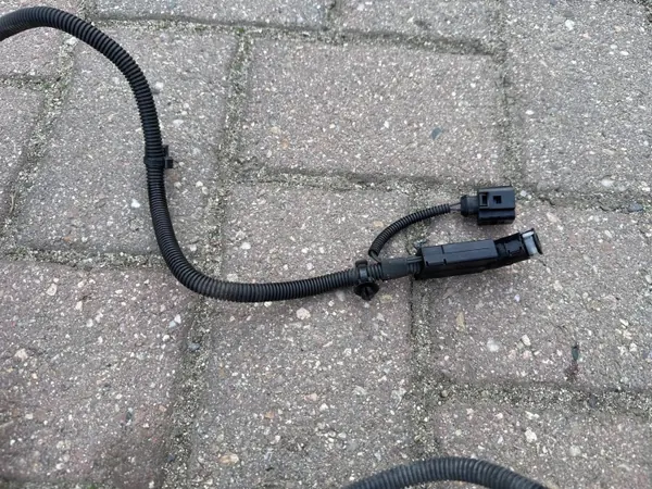 Audi A4 B9 AdBlue-leiding OEM 8W0131961A 8W0131962 image 4