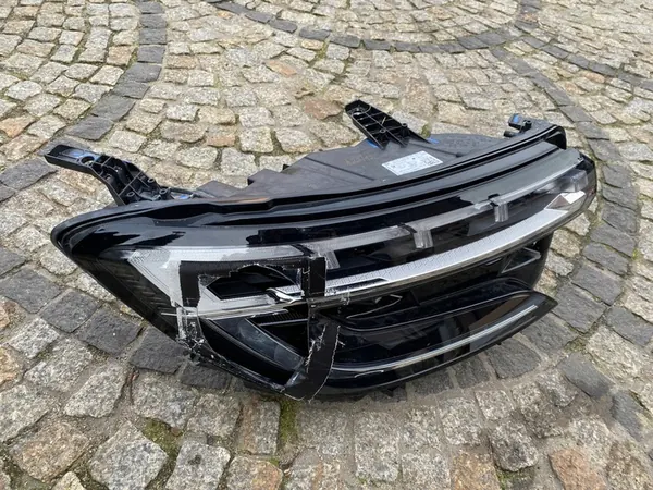 RENAULT AUSTRAL OIKEA ETULAMPPU MUUNTAMO 260100650R image 2