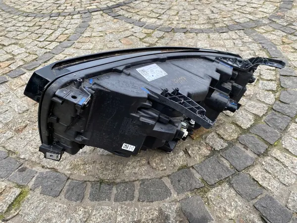 RENAULT AUSTRAL OIKEA ETULAMPPU MUUNTAMO 260100650R image 8