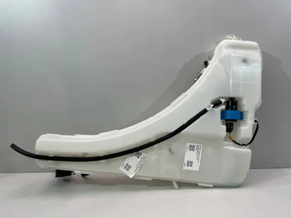 BMW X3 G45 Spolarbehållare Pump OEM 5A83E69 image 2