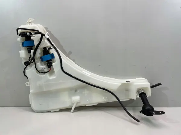 BMW X3 G45 Spolarbehållare Pump OEM 5A83E69 image 4