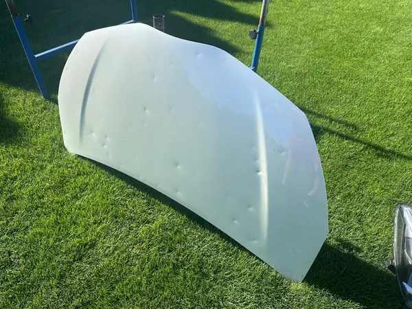 TOYOTA YARIS 3 III P13 2011-20 Motorhuv image 3