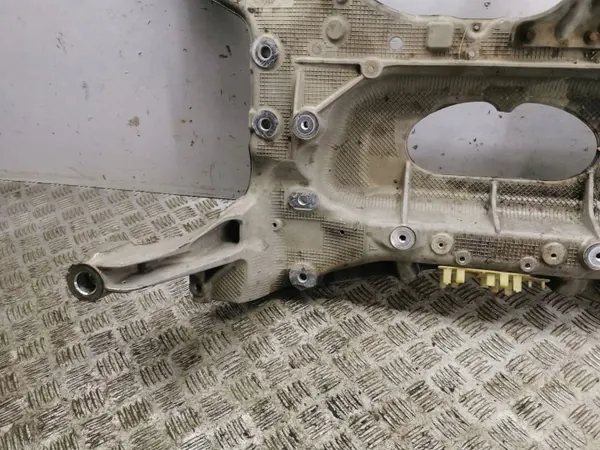 Subchassi dianteiro Land Rover Evoque II 2020 OEM K8D25C145 image 3