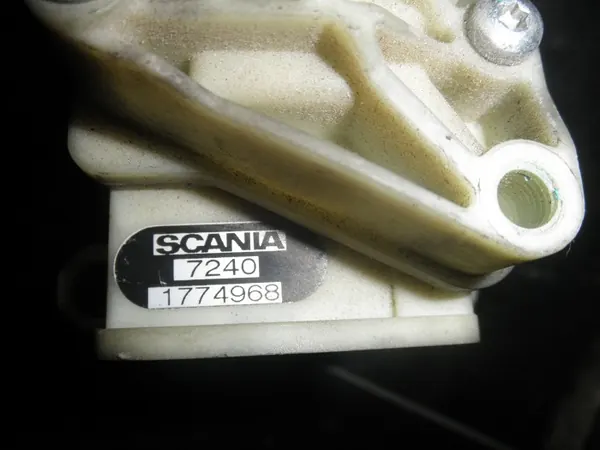 Scanian käsijarrun vipu OEM 1882115 1882112 - Käytetty image 4
