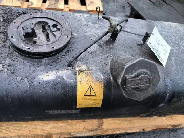 RESERVOIR DE CARBURANT 3.0 FUSO CANTER 9C18 image 2