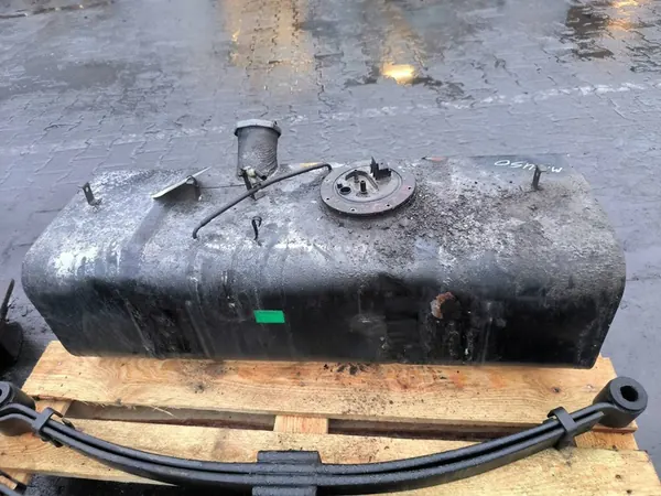 RESERVOIR DE CARBURANT 3.0 FUSO CANTER 9C18 image 3