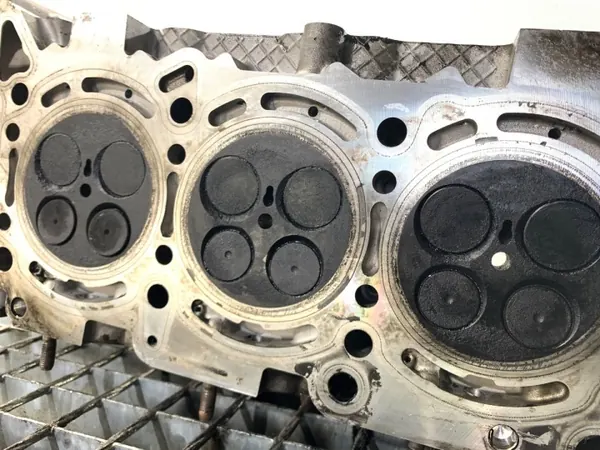 Vänster Cylinderhuvud OEM A6420103607 för Mercedes W166 image 5