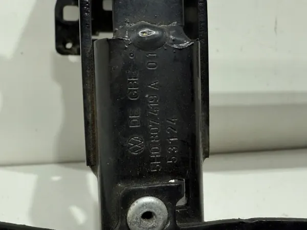 Barra de reforço dianteira VW Golf 8 OEM 5H0 Usado image 10