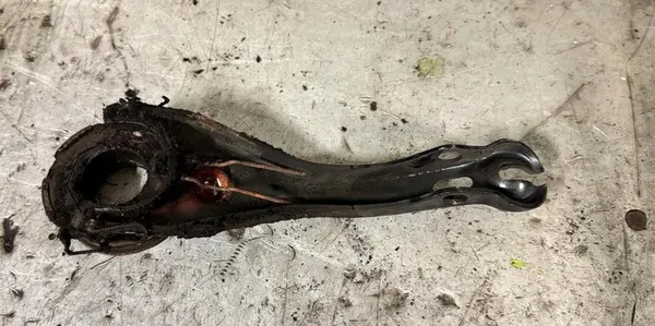 Garfo de embreagem cabo Subaru Impreza GF 2.0 OEM 30531AA040 image 2