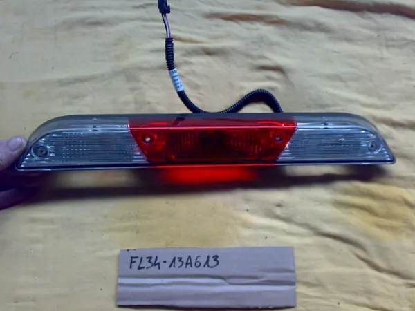 Feu Stop Toit Ford F150 2015 OEM FL34-13A613 image 2