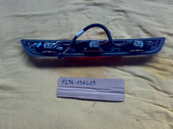 Feu Stop Toit Ford F150 2015 OEM FL34-13A613 image 3
