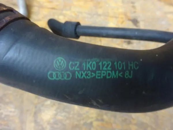 AUDI A3 8P GOLF VI GTI Vesiletkku 1K0122101HC image 2