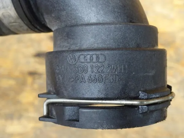 AUDI A3 8P GOLF VI GTI Vesiletkku 1K0122101HC image 5