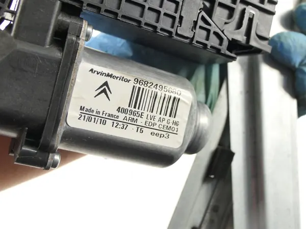 Mecanismo de elevador de vidro dianteiro esquerdo Citroen C4 Picasso 06-09 image 4