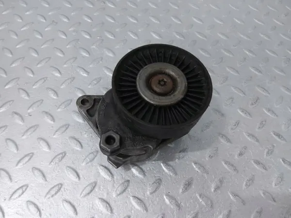 Correa trapezoidal Mercedes-Benz OEM A1122000970 - Usado image 2