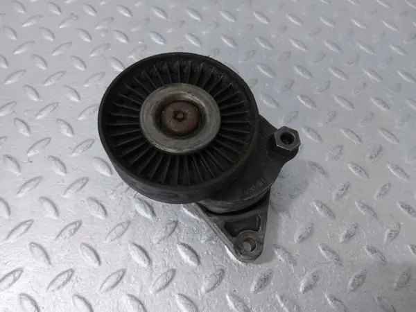 Correa trapezoidal Mercedes-Benz OEM A1122000970 - Usado image 5
