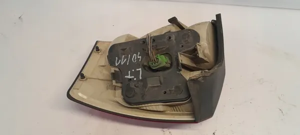 AUDI A4 B6 Sedán Luz Trasera Izquierda 8E0945095 image 2