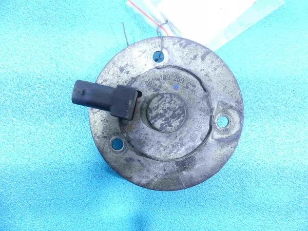 Vw Passat B6 1.8 TSI Nockenwellenversteller OEM 06H109259C image 2