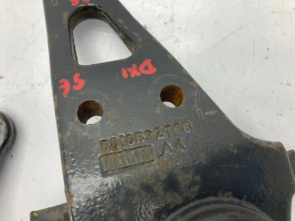 Soporte de muelle Renault Magnum OEM 5010532766 Delantero image 4