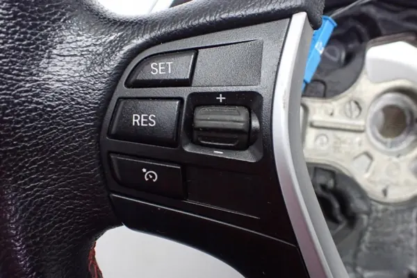 Multifunktionsratt BMW 3 F30 F31 Sport OEM KIEROWNICA image 3